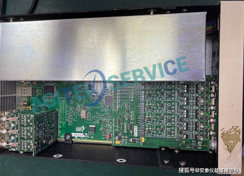 华为手机开机电源板
:斯坦福脉冲发生器DG645无法开机维修