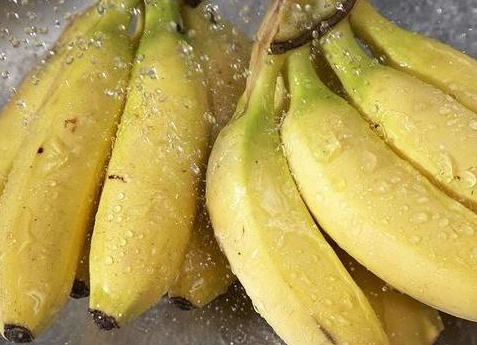 新闻并不承认烂苹果香蕉的简单介绍-第1张图片-太平洋在线下载